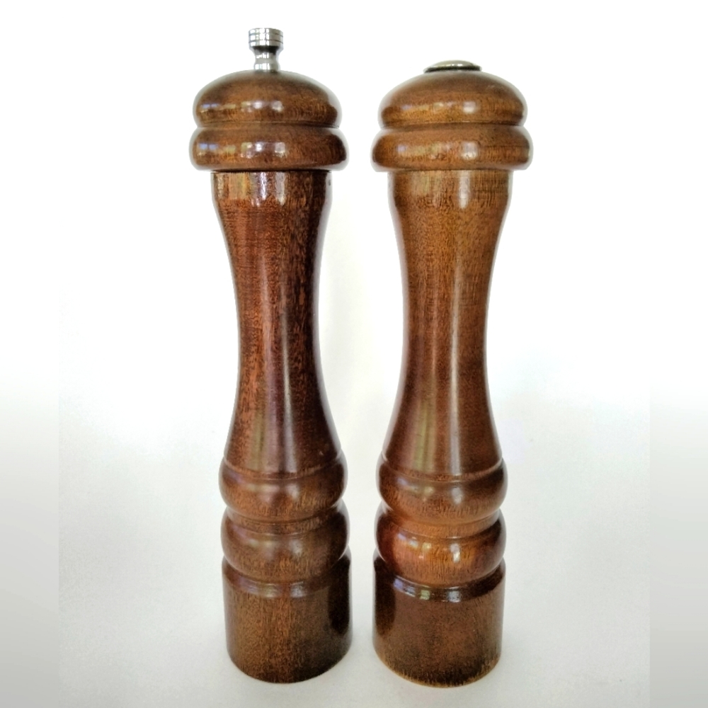 Vintage Olde Thompson salt and pepper grinder